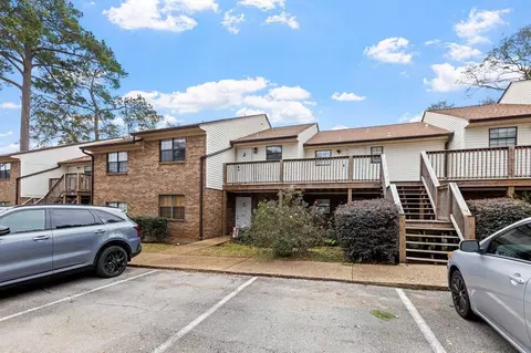 1108 Greentree Ct #J, Tallahassee, FL 32304