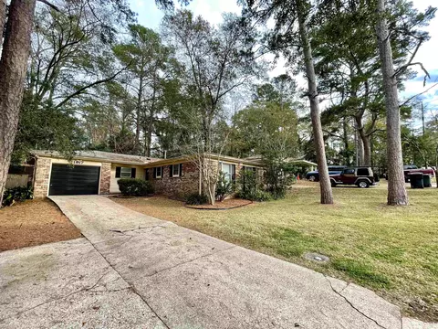 1817 Devra Dr, Tallahassee, FL 32303 photo 3