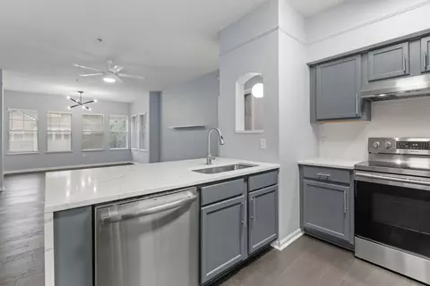 2801 Chancellorsville Dr #621, Tallahassee, FL 32312
