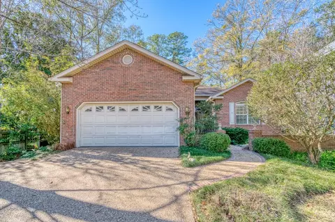 2004 Forest Glen Dr, Tallahassee, FL 32303