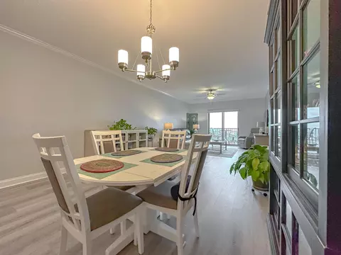 215 W College Ave, Tallahassee, FL 32301