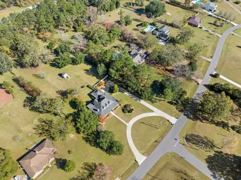 10601 Valentine Rd, Tallahassee, FL 32317