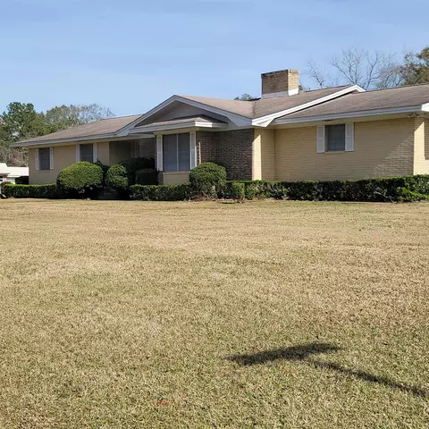 916 Hardin St, Quincy, FL 32351