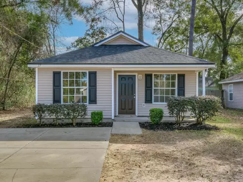 37 Comanche Trl, Crawfordville, FL 32327