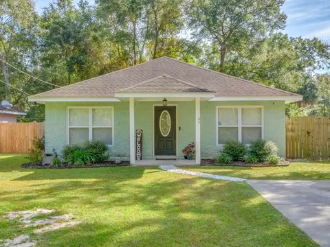 45 Montgomery Dr, Crawfordville, FL 32327