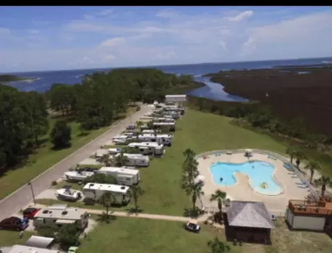 327 E Pass Lndg, Carrabelle, FL 32322