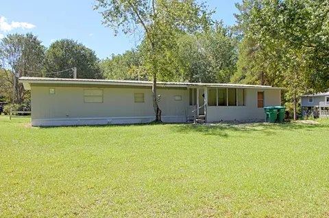 8 Marshall Cook Rd, Sopchoppy, FL 32358