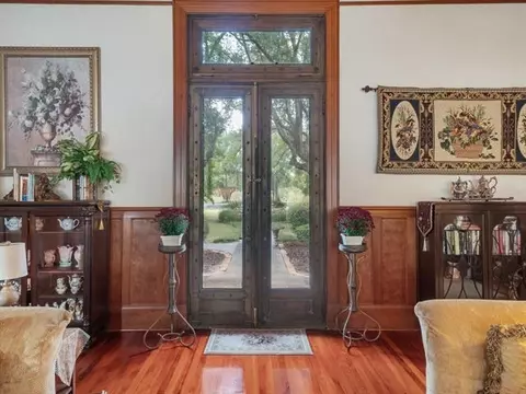 Entry Way - 1407 W Main St, Perry, FL 32347 photo 1 of 2
