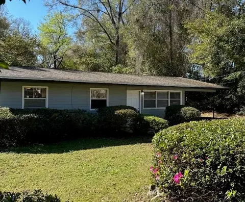 305 Piney Rd, Tallahassee, FL 32305