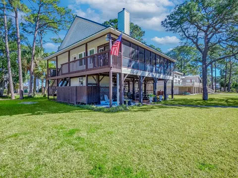 76 Fiesta Dr, Alligator Point, FL 32346