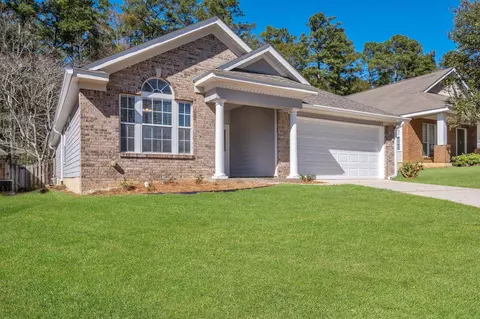 2200 Heathrow Dr, Tallahassee, FL 32312