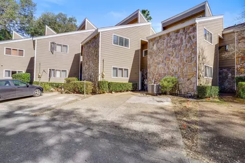 3016 Ironwood Dr, Tallahassee, FL 32309