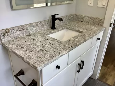 Bath - 293 Freeman Rd, Lamont, FL 32336 photo 3 of 4