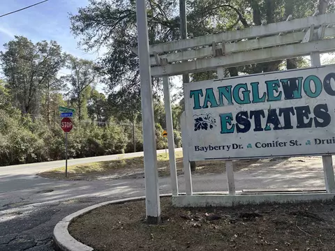 4321 Conifer St, Tallahassee, FL 32304
