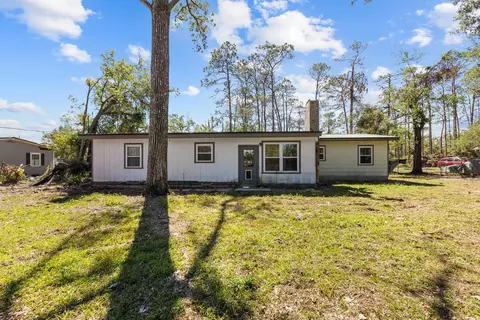 Exterior - 306 W Cedar St, Perry, FL 32348 photo 6 of 9