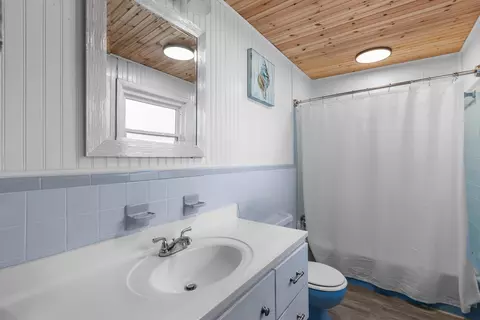 Bath - 306 W Cedar St, Perry, FL 32348 photo 1 of 2