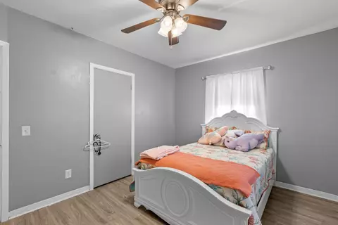 Bedroom - 306 W Cedar St, Perry, FL 32348 photo 4 of 6