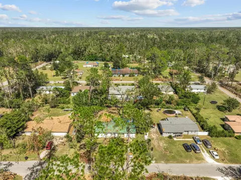 View/Area - 306 W Cedar St, Perry, FL 32348 photo 4 of 6