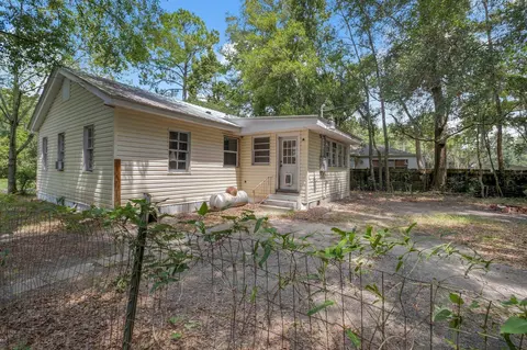 Exterior - 312 N Quincy St, Perry, FL 32348 photo 2 of 3