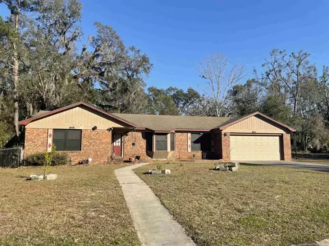 Exterior - 416 W Hargrove St, Perry, FL 32347 photo 2 of 9
