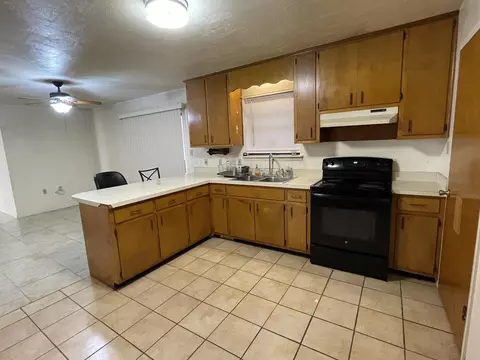 Kitchen - 416 W Hargrove St, Perry, FL 32347 photo 1 of 4