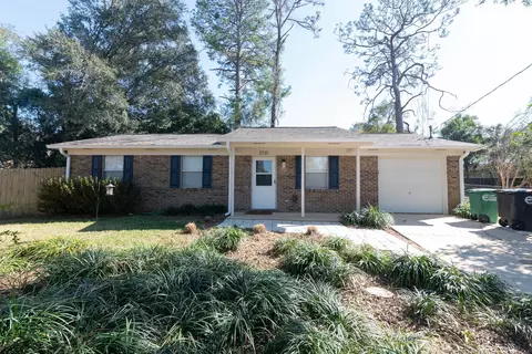 3731 Caracus Ct, Tallahassee, FL 32303