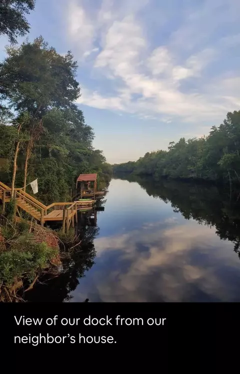 64 Easy St, Sopchoppy, FL 32358