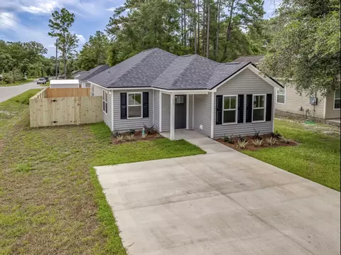153 Tafflinger Rd, Crawfordville, FL 32327