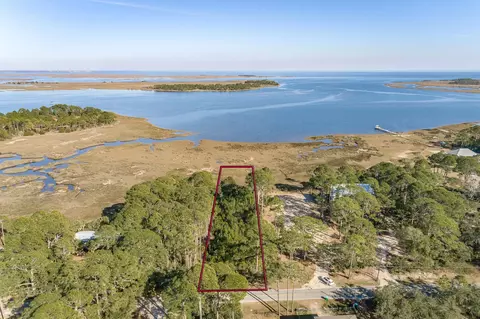 136 Levy Bay Rd #-, Panacea, FL 32346