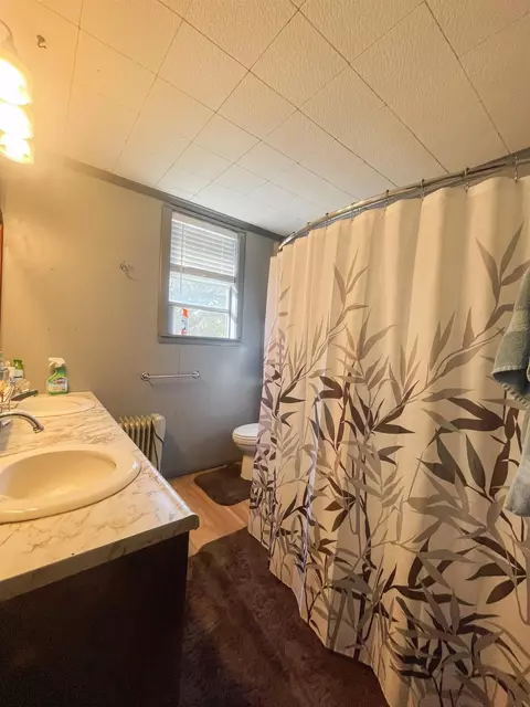 Bath - 2973 Ward Rd, Perry, FL 32348 photo 1 of 2