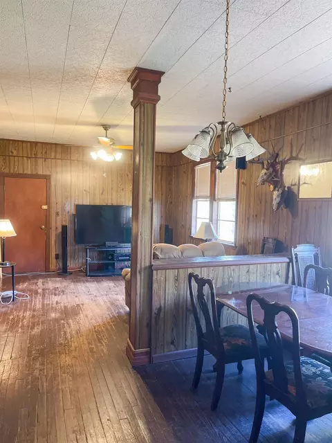 Dining - 2973 Ward Rd, Perry, FL 32348 photo 1 of 3