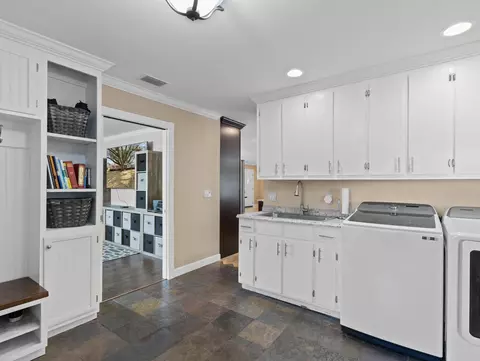 Kitchen - 1953 Holt Rd, Perry, FL 32348 photo 2 of 5