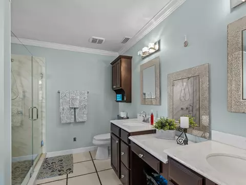 Bath - 1953 Holt Rd, Perry, FL 32348 photo 4 of 5