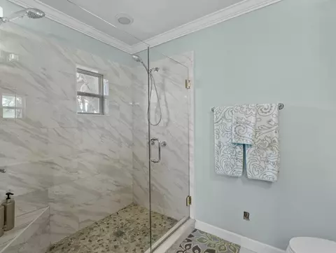 Bath - 1953 Holt Rd, Perry, FL 32348 photo 5 of 5