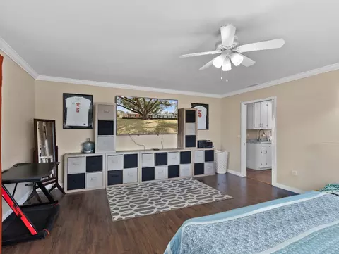 Living - 1953 Holt Rd, Perry, FL 32348 photo 1 of 5