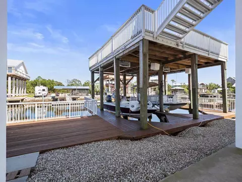 Exterior - 20400 Ponce De Leon Rd, Perry, FL 32348 photo 11 of 14