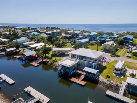 View/Area - 20400 Ponce De Leon Rd, Perry, FL 32348 photo 3 of 5