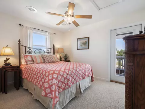 Bedroom - 20400 Ponce De Leon Rd, Perry, FL 32348 photo 4 of 6