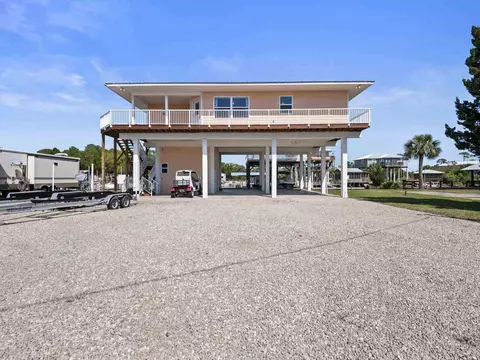 Exterior - 20400 Ponce De Leon Rd, Perry, FL 32348 photo 1 of 14