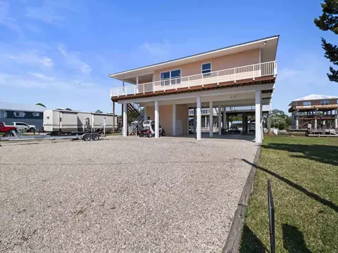 Exterior - 20400 Ponce De Leon Rd, Perry, FL 32348 photo 5 of 14