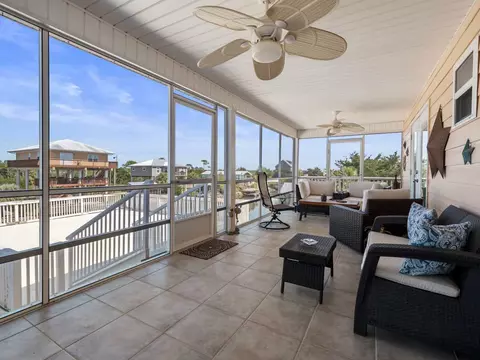 Exterior - 20400 Ponce De Leon Rd, Perry, FL 32348 photo 7 of 14