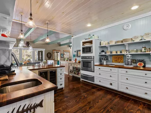 Kitchen - 1720 NE Cedar St, Steinhatchee, FL 32359 photo 3 of 6