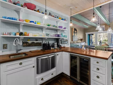 Kitchen - 1720 NE Cedar St, Steinhatchee, FL 32359 photo 4 of 6