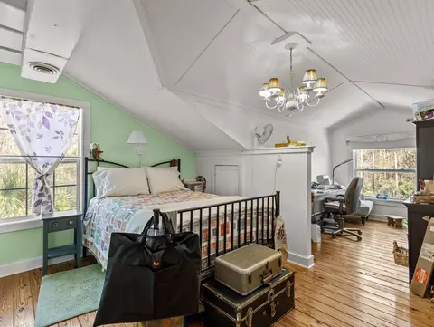 Bedroom - 1720 NE Cedar St, Steinhatchee, FL 32359 photo 6 of 6