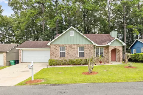 4236 Red Oak Dr, Tallahassee, FL 32311