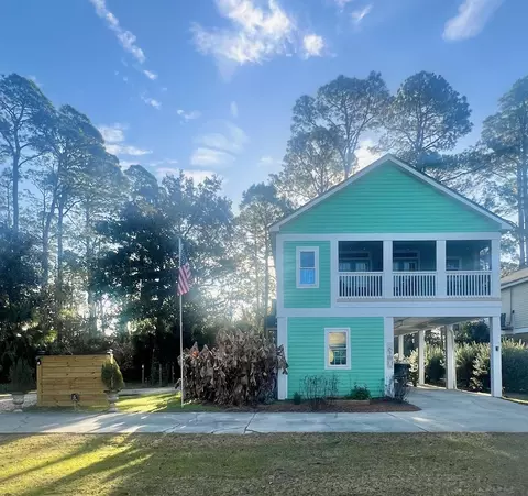 3 Quiet Cove Trl, Panacea, FL 32346