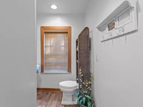 Bath - 1710 SE First Ave, Steinhatchee, FL 32359 photo 4 of 5