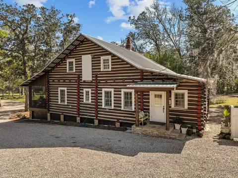 Exterior - 1710 SE First Ave, Steinhatchee, FL 32359 photo 4 of 12