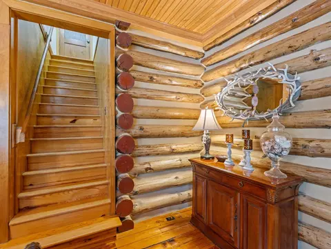 Entry Way - 1710 SE First Ave, Steinhatchee, FL 32359 photo 1 of 2