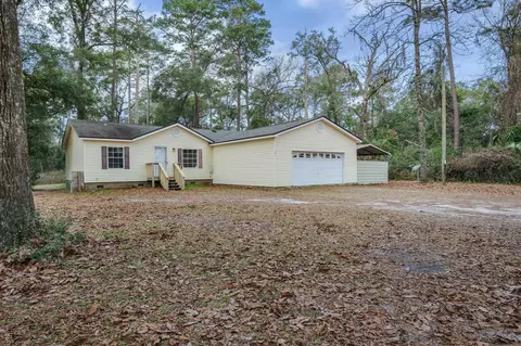 30 Marsue Dr, Crawfordville, FL 32327
